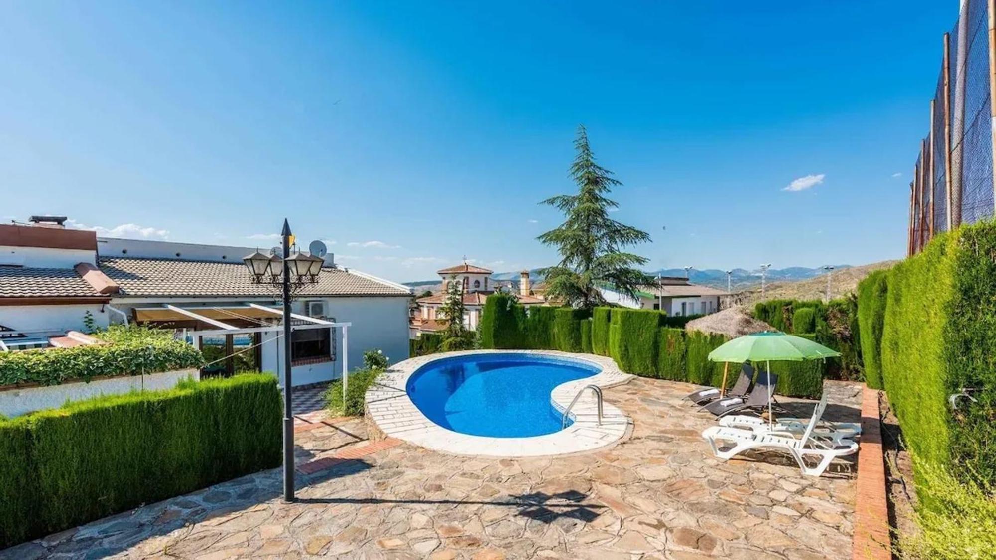 Spacious Villa With Private Pool In โมนาชิล ภายนอก รูปภาพ