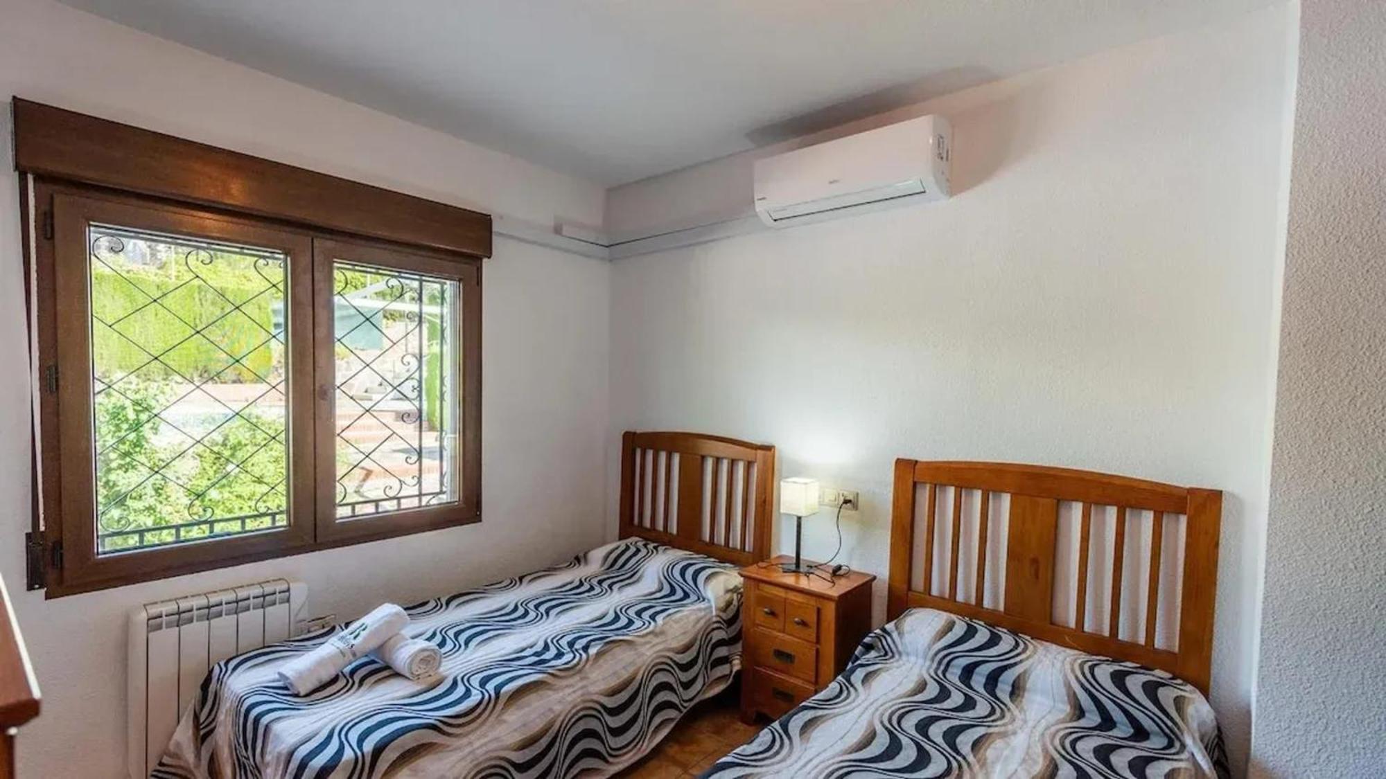 Spacious Villa With Private Pool In โมนาชิล ภายนอก รูปภาพ